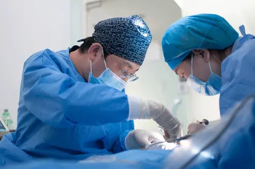 تزریق چربی به سینه در آنتالیا